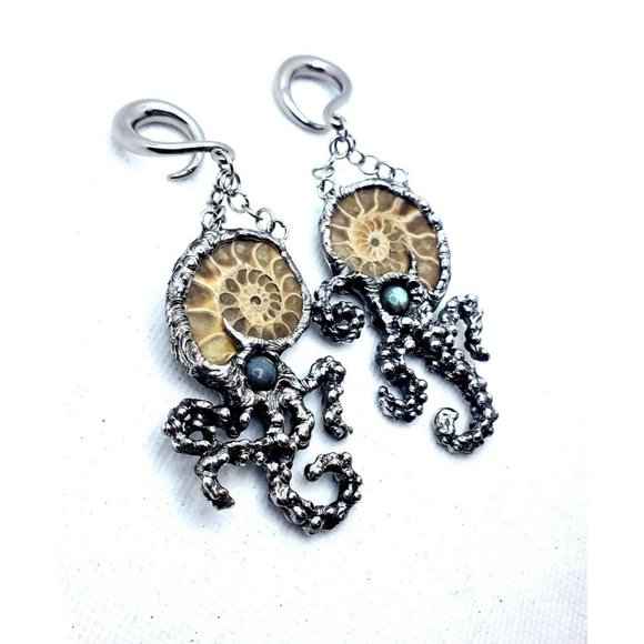 Ammonite and Labradorite Tentacle Ear Weights - Handmade earrings stretched ears - Picture 10 of 12